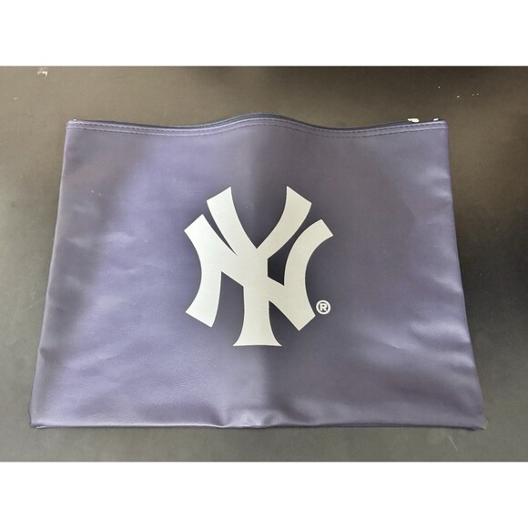 WABC 77AM Talk Radio New York Yankees Promo Zip Pouch 11x14.5” PVC Bag - Picture 2 of 5